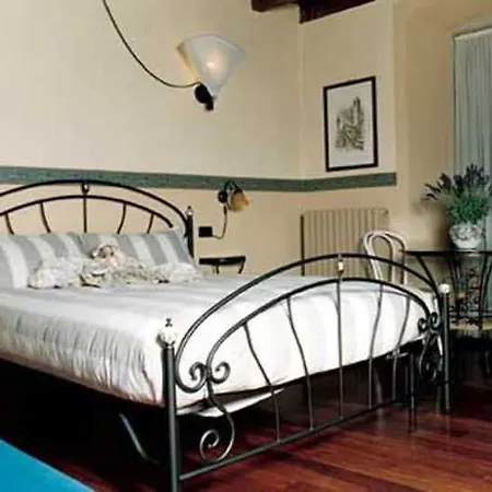 Bed and breakfast Ca Rossa 2*