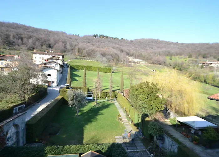 Ca Rossa Bed & Breakfast 2*