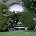 Ca Rossa Frühstückspension 2*