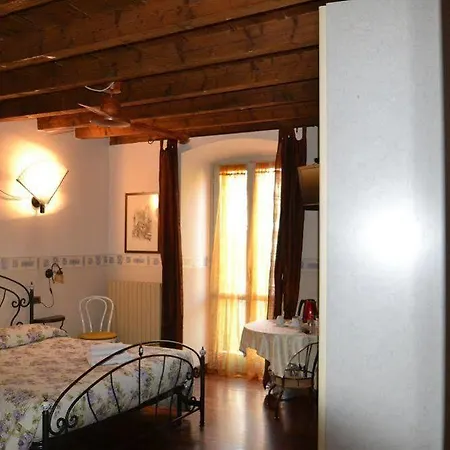 Oda ve Kahvaltı Ca Rossa 2*