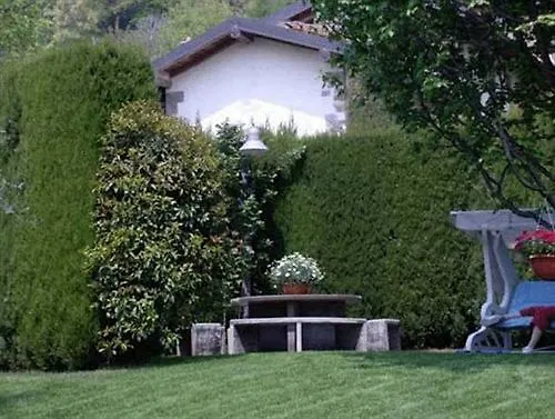 Ca Rossa Bed and Breakfast 2*