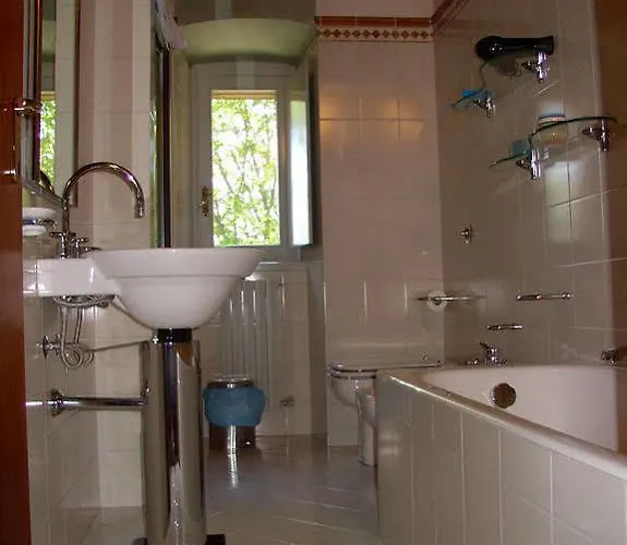Ca Rossa Bed and Breakfast 2*