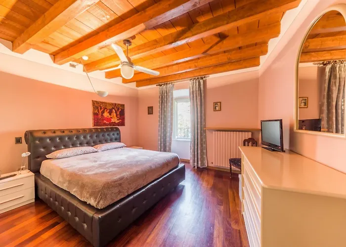 Ca Rossa Bed and Breakfast